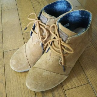 トムズ(TOMS)のハワイ購入 TOMS ショートブーツ ウェッジソール Desert Wedge(ブーツ)