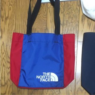 ザノースフェイス(THE NORTH FACE)のザノースフェイストートバッグと最新カタログ本最終値下げしました(トートバッグ)