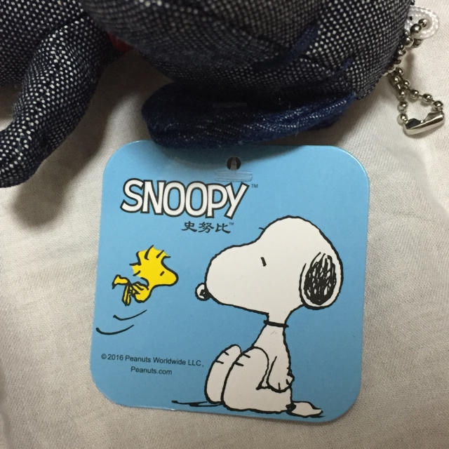 SNOOPY(スヌーピー)の【レア】デニムスヌーピー キーホルダー エンタメ/ホビーのおもちゃ/ぬいぐるみ(その他)の商品写真