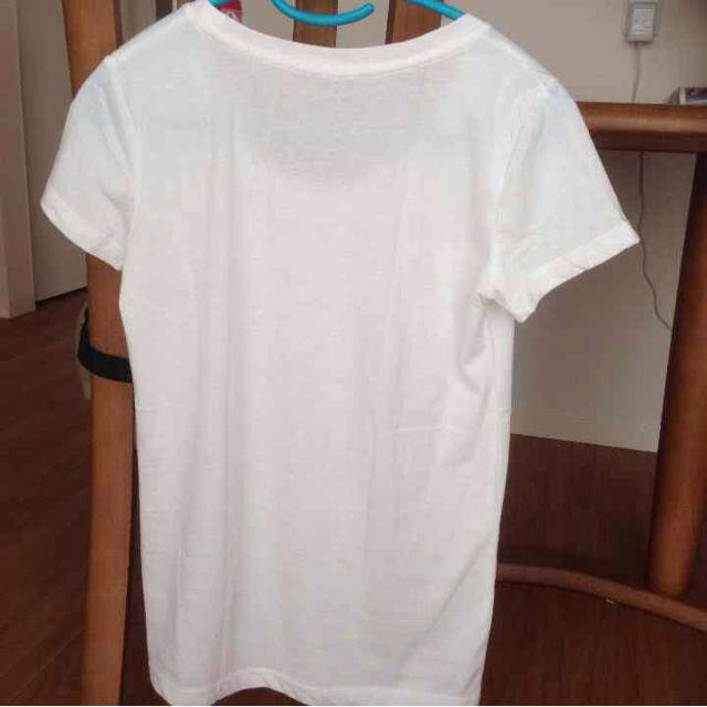 GU(ジーユー)のGU＊ホワイトTシャツ レディースのトップス(Tシャツ(半袖/袖なし))の商品写真