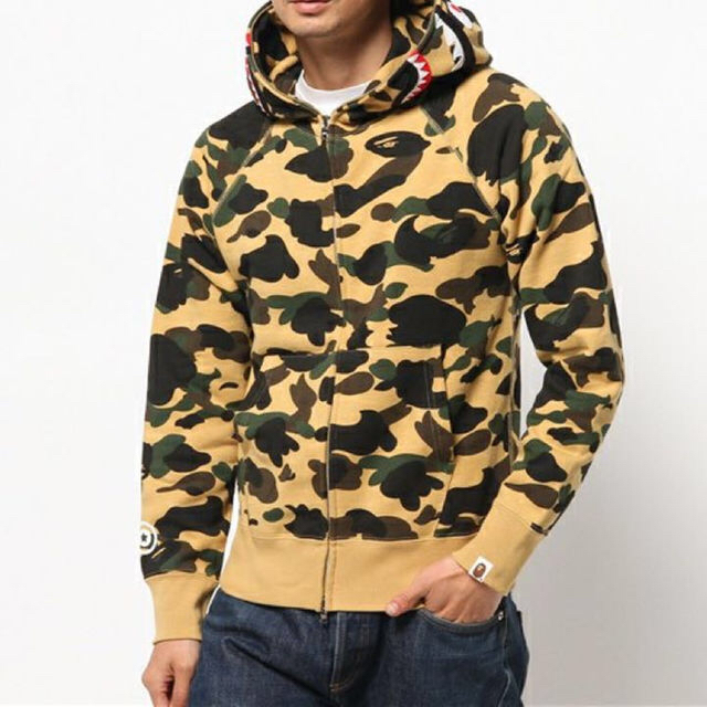 A BATHING APE(アベイシングエイプ)のシャークパーカー 1st camo shark full zip hoodie メンズのトップス(パーカー)の商品写真