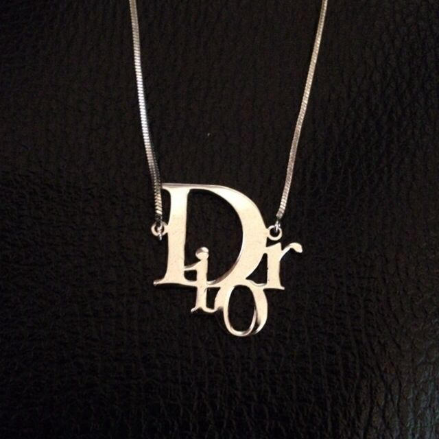 Dior(ディオール)のDior♡ネックレス レディースのアクセサリー(ネックレス)の商品写真
