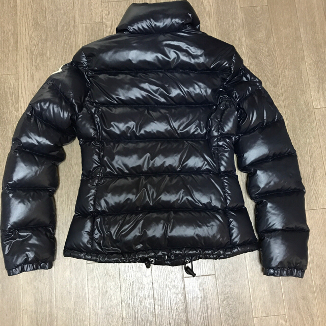 MONCLER モンクレール　CLAIRE ダウン　本日のみ値下げ