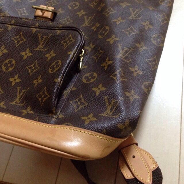 LOUIS VUITTON(ルイヴィトン)のLOUISVUITTON リュック レディースのバッグ(リュック/バックパック)の商品写真