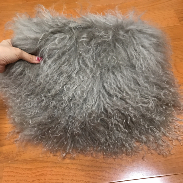 Ameri VINTAGE(アメリヴィンテージ)のAMERI  FLUFFY FUR BAG レディースのバッグ(クラッチバッグ)の商品写真