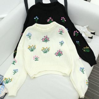 ディーホリック(dholic)のスーパーセール☆花柄刺繍ボリュームニット(ニット/セーター)