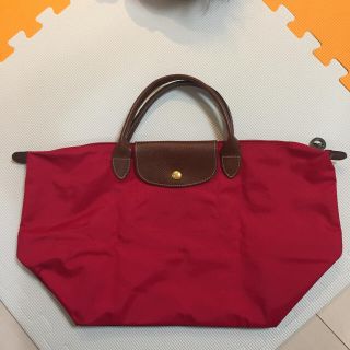 ロンシャン(LONGCHAMP)の使用歴あり、ロンシャン ルプリアージュ 赤 M(ハンドバッグ)