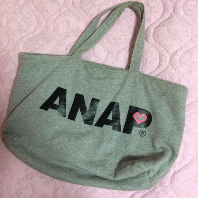 ANAP(アナップ)のANAP♡スウェットバッグ レディースのバッグ(ハンドバッグ)の商品写真