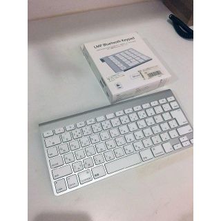 アップル(Apple)のアップルワイヤレスキーボード A1314 (JIS)＋ワイヤレステンキー(PC周辺機器)