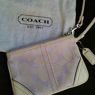 コーチ(COACH)のCOACH シグネチャー アクセサリーポーチ(ボディバッグ/ウエストポーチ)