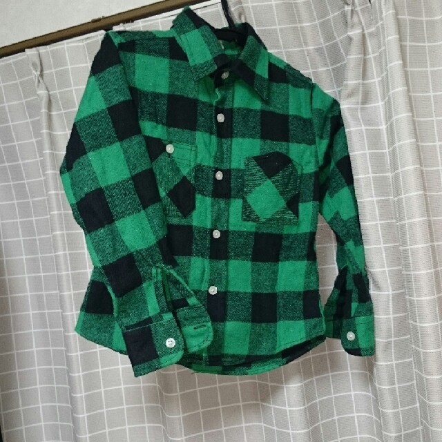 値下げしました🎵キッズ【ブロックチェック柄シャツ】 キッズ/ベビー/マタニティのキッズ服男の子用(90cm~)(Tシャツ/カットソー)の商品写真