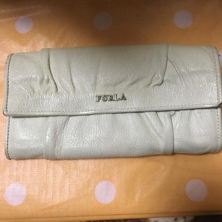 フルラ(Furla)のフルラ クリーム色長財布今日迄お値下げ(長財布)