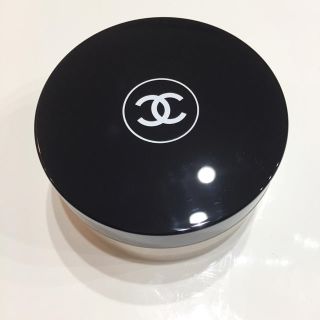 シャネル(CHANEL)のazuazu様☆CHANEL☆ プードゥル ユニヴェルセル リーブル30(フェイスパウダー)