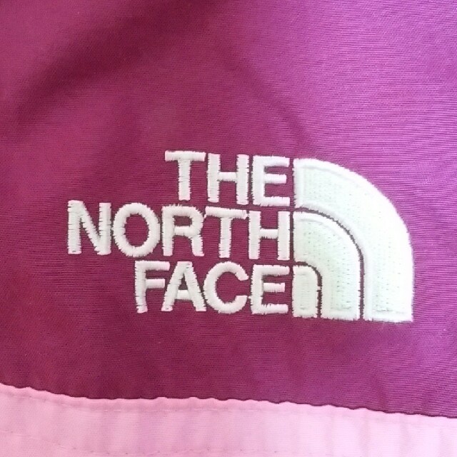 THE NORTH FACE(ザノースフェイス)のthe north face マウンテンパーカー キッズ/ベビー/マタニティのキッズ服女の子用(90cm~)(ジャケット/上着)の商品写真