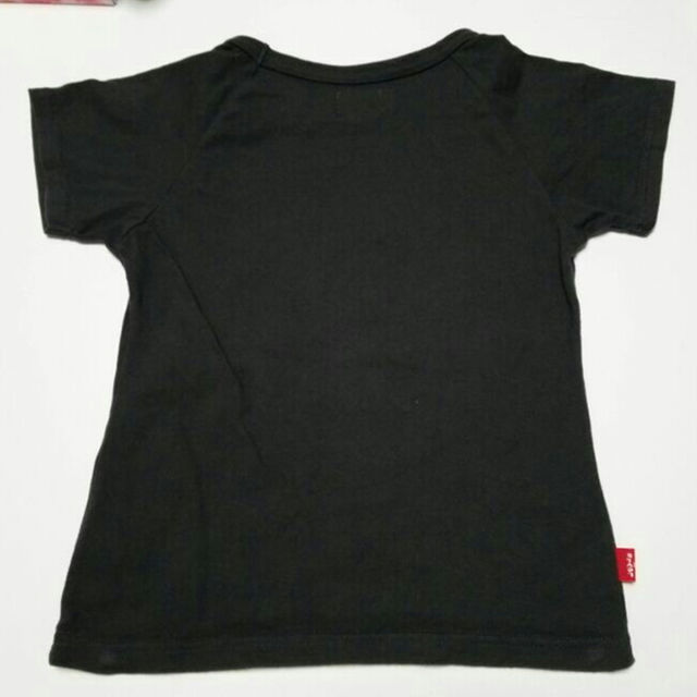 Levi's(リーバイス)のTシャツ リーバイス グレー ピンクロゴ 110 キッズ/ベビー/マタニティのキッズ服女の子用(90cm~)(その他)の商品写真