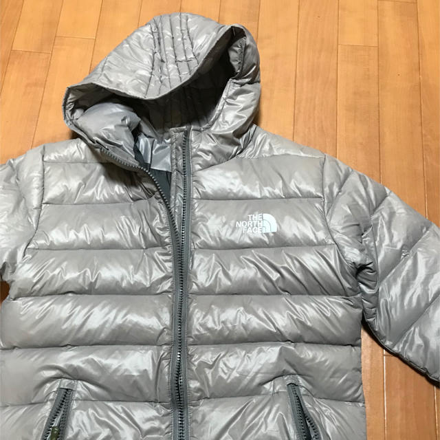 THE NORTH FACE(ザノースフェイス)のノースフェイスのサミットシリーズ キッズ ダウンジャケット キッズ/ベビー/マタニティのキッズ服男の子用(90cm~)(ジャケット/上着)の商品写真