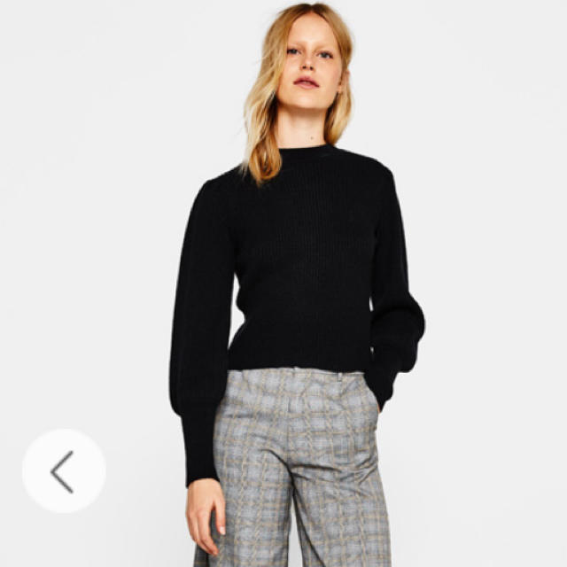 Bershka(ベルシュカ)のパフスリーブ ニット レディースのトップス(ニット/セーター)の商品写真