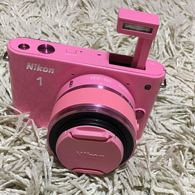 Nikon(ニコン)の☆美品☆ nikon j1  pink ニコン カメラ ピンク スマホ/家電/カメラのカメラ(ミラーレス一眼)の商品写真
