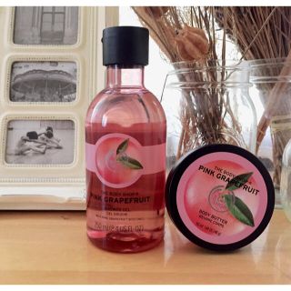 ザボディショップ(THE BODY SHOP)の♡新品未使用品 THE BODY SHOP♡ボディシャンプー&ボディバターセット(ボディクリーム)