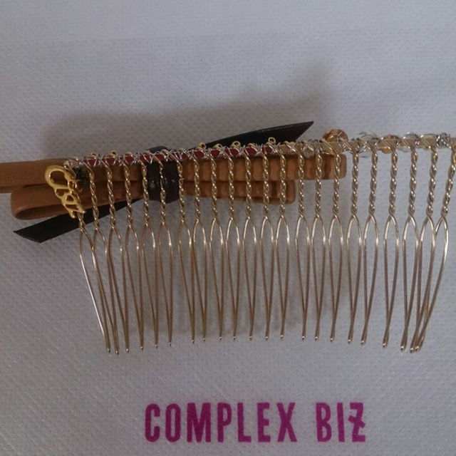 Complex Biz(コンプレックスビズ)のエスピーKZ様専用☆コンプレックスビス COMPLEX BIZコーム☆ レディースのヘアアクセサリー(その他)の商品写真