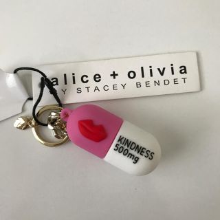 アリスアンドオリビア(Alice+Olivia)の【alice+olivia】USBメモリー チャーム(PC周辺機器)