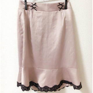 アンクルージュ(Ank Rouge)の裾レース切り替えサテンスカート(ひざ丈スカート)