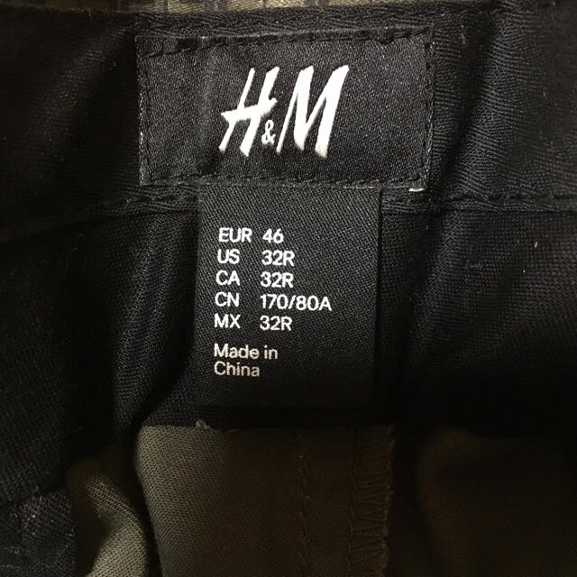 H&M(エイチアンドエム)のハニー様専用　H&M 総柄 スラックス パンツ チノパ メンズのパンツ(チノパン)の商品写真