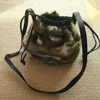 ロデオクラウンズ(RODEO CROWNS)のカモフラージュ柄 ファーbag(ショルダーバッグ)