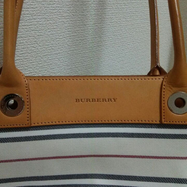 BURBERRY(バーバリー)のバーバリー レザー&キャンバスバッグ レディースのバッグ(トートバッグ)の商品写真