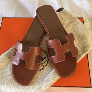 エルメス(Hermes)のRII様専用 エルメス オラン ゴールド 37 サンダル 新品(サンダル)