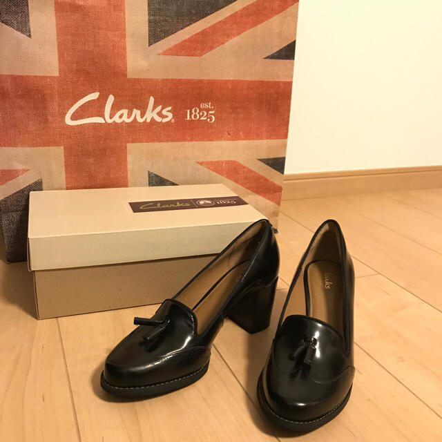 【Clarks】レディースヒール ローファー タッセル 黒 ブラック