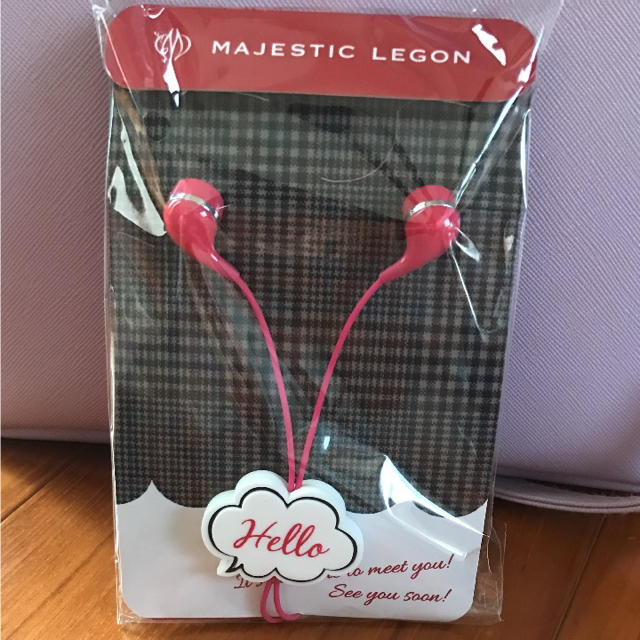 MAJESTIC LEGON(マジェスティックレゴン)の【あん様専用】MAJESTIC LEGON オリジナルイヤホン スマホ/家電/カメラのオーディオ機器(ヘッドフォン/イヤフォン)の商品写真