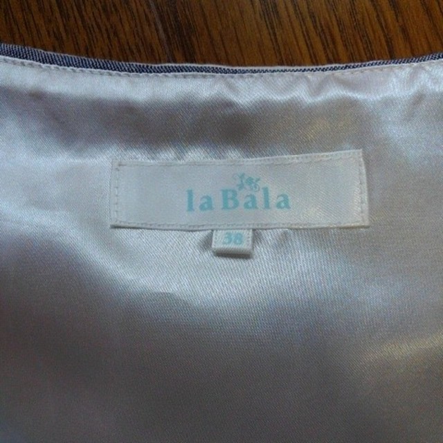 la Bala(ラバーラ)のla Bala ワンピース レディースのワンピース(ひざ丈ワンピース)の商品写真