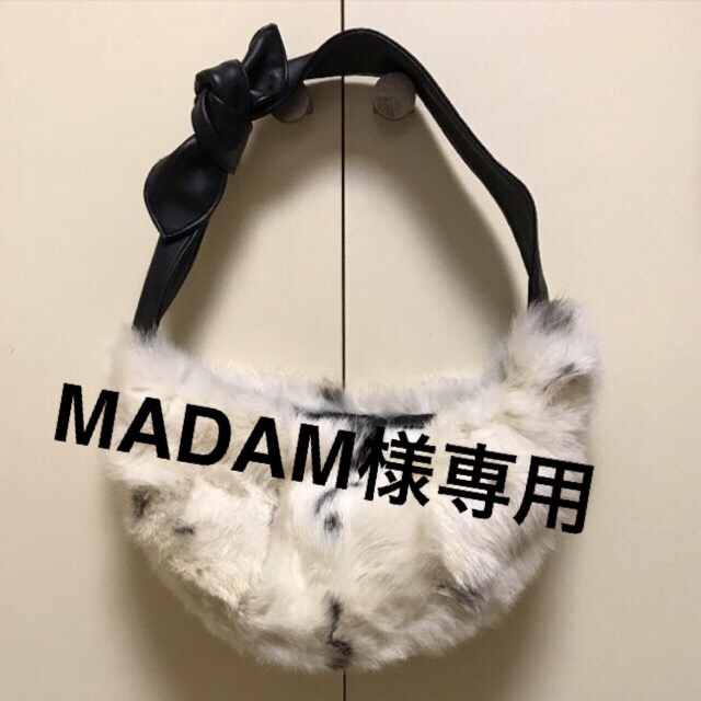 MADAM様専用 ファー バッグ レディースのバッグ(ハンドバッグ)の商品写真