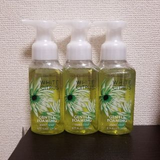 バスアンドボディーワークス(Bath & Body Works)のフォーミングハンドソープ☆ホワイトシトラス3本セット(ボディソープ/石鹸)