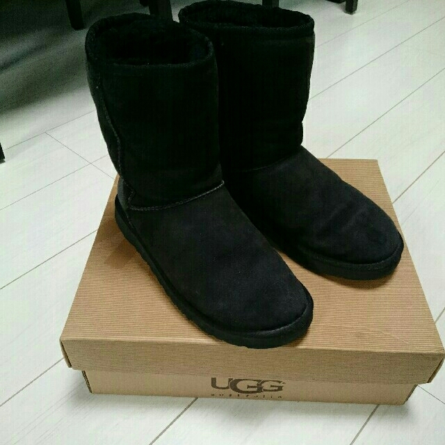 UGG 黒 ムートンブーツ