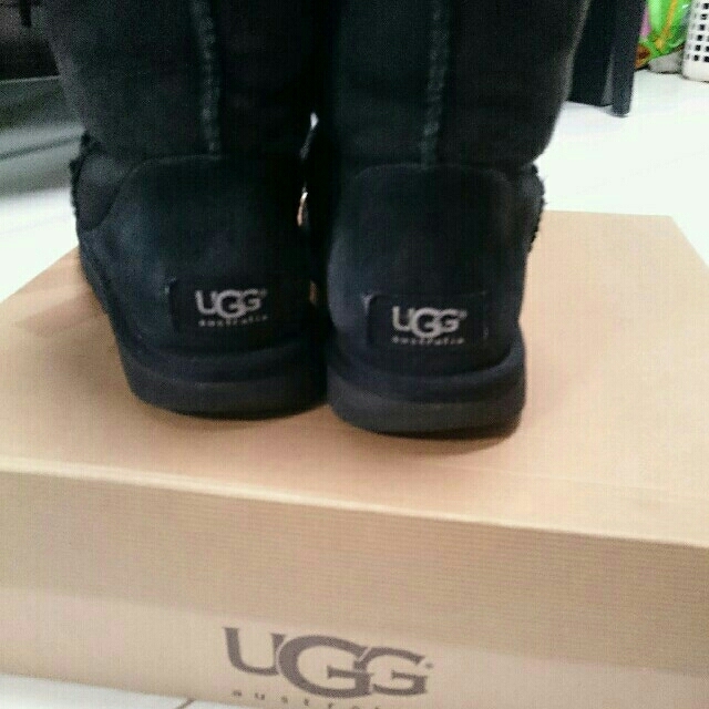 UGG 黒 ムートンブーツ 3