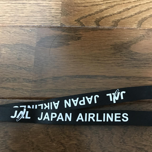 JAL(日本航空)(ジャル(ニホンコウクウ))のエアラインネックストラップ スマホ/家電/カメラのスマホアクセサリー(ネックストラップ)の商品写真