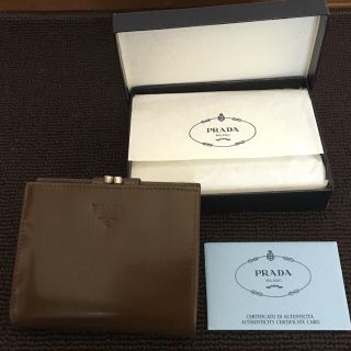 プラダ(PRADA)のプラダ二つ折財布(財布)