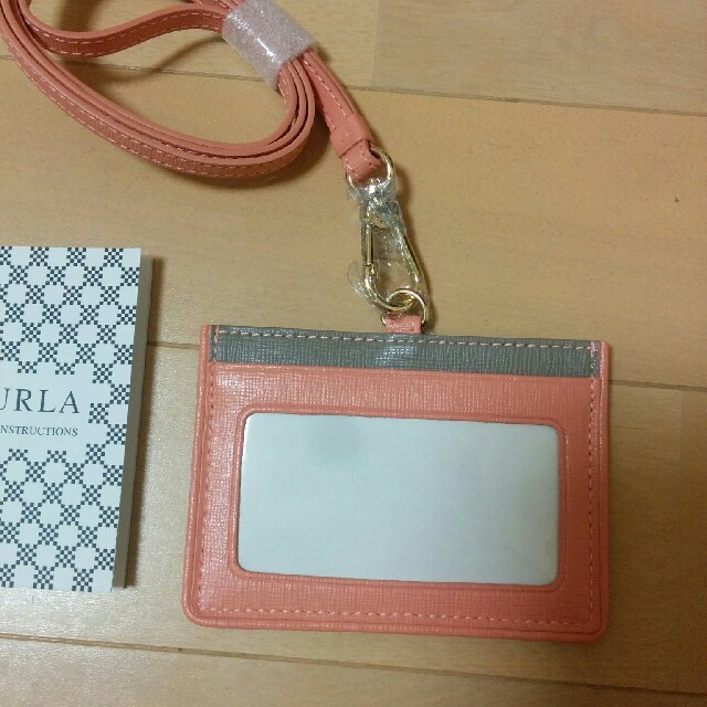 Furla(フルラ)のフルラ パスケース ID カードホルダー ハンドメイドのファッション小物(その他)の商品写真