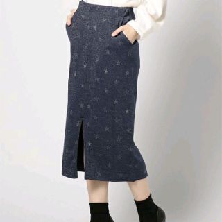 ローズバッド(ROSE BUD)のsaoooo様専用♡新品タグつき　ROSE BUD　星柄タイトスカート(ひざ丈スカート)