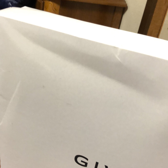GIVENCHY(ジバンシィ)のGIVENCHY空箱 レディースのバッグ(ショップ袋)の商品写真