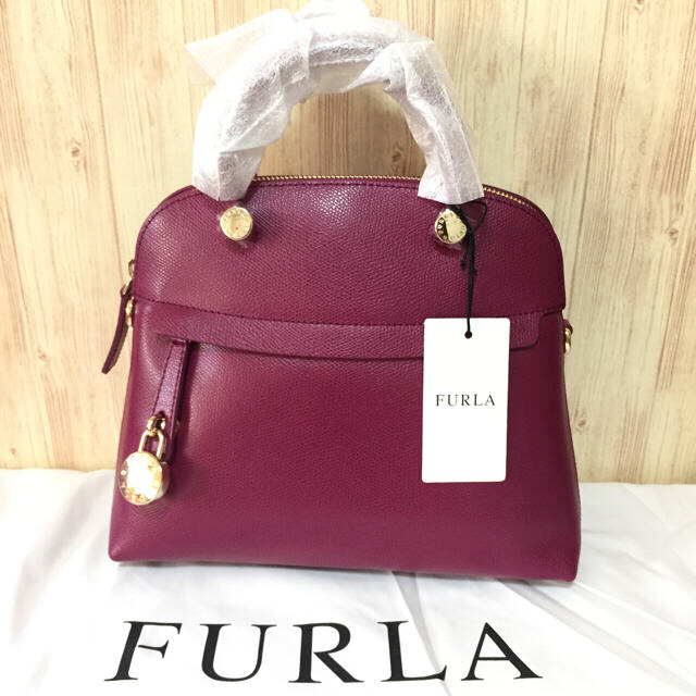 新品 FURLA フルラ パイパー アマレーナ 希少カラー ！！