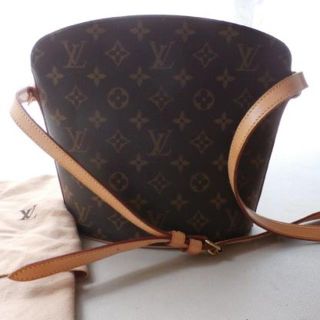 ルイヴィトン(LOUIS VUITTON)の☆Louis Vuitton　ショルダーバック　ドルーオ　美品(ショルダーバッグ)