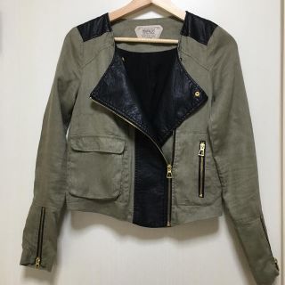 ザラ(ZARA)の美品！ZARA カーキ ジャケット(ミリタリージャケット)