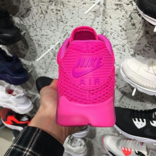 Nike Nike スニーカー 可愛いの通販 By 一児のママ Shop ナイキならラクマ