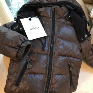 モンクレール(MONCLER)のqoo様専用ページ！モンクレールキッズ ブラウンダウン(ジャケット/上着)