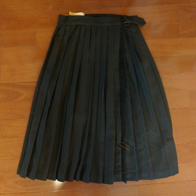 TOMORROWLAND(トゥモローランド)のマカフィー プリーツスカート レディースのスカート(ひざ丈スカート)の商品写真