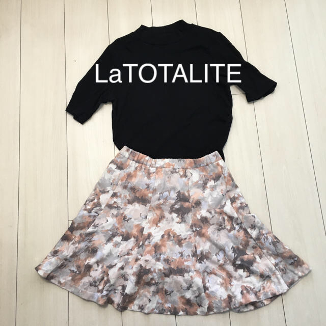 La TOTALITE(ラトータリテ)のayana様専用♡TOTALITEスカート♡スウェット生地 レディースのスカート(ひざ丈スカート)の商品写真