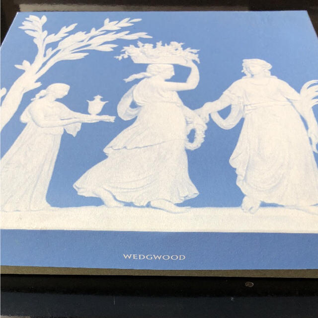 WEDGWOOD(ウェッジウッド)の大皿 インテリア/住まい/日用品のキッチン/食器(調理道具/製菓道具)の商品写真